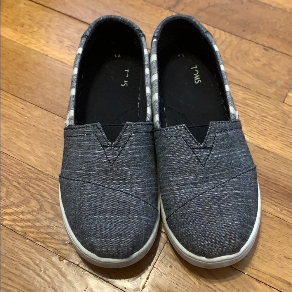 Toms boys shoes